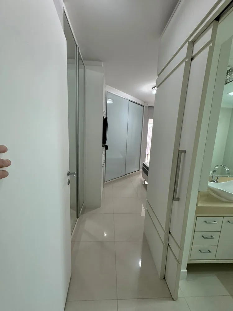 Apartamento, 3 quartos, 144 m² - Foto 2