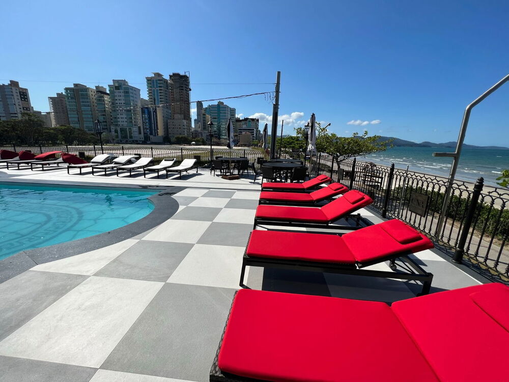 Apartamento à venda com 4 quartos, 180m² - Foto 3