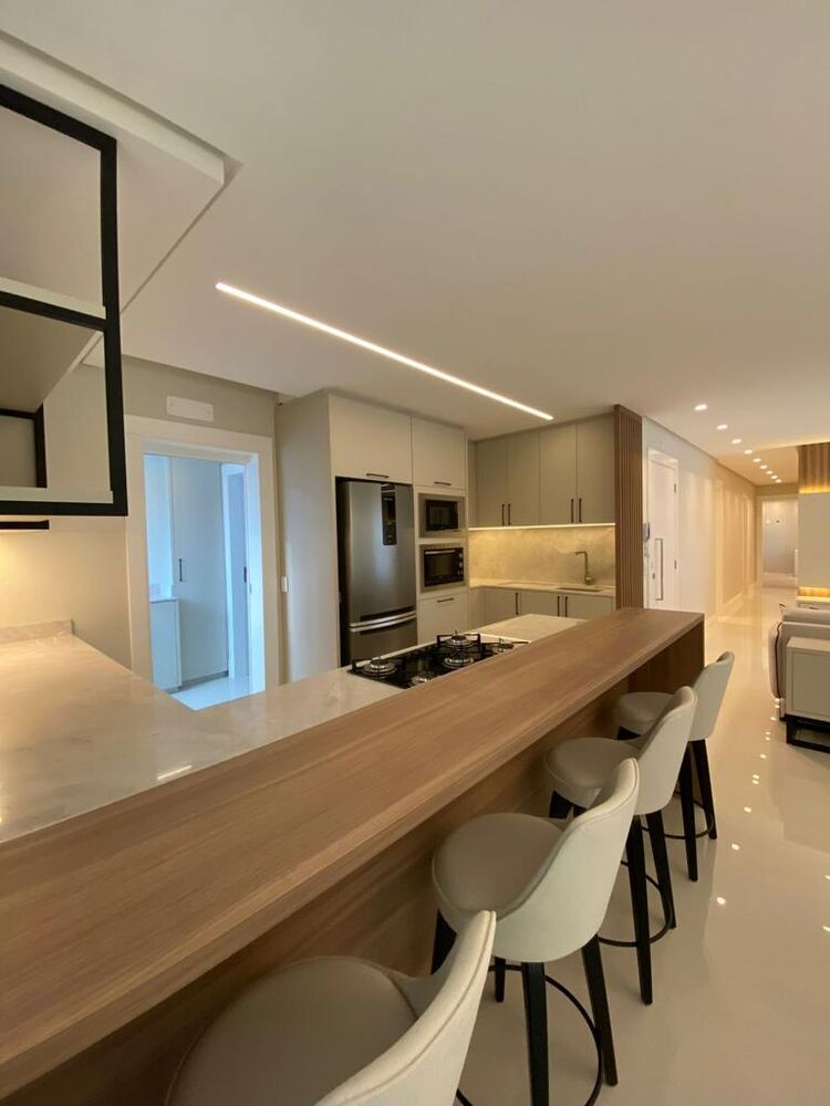 Apartamento, 3 quartos, 140 m² - Foto 2