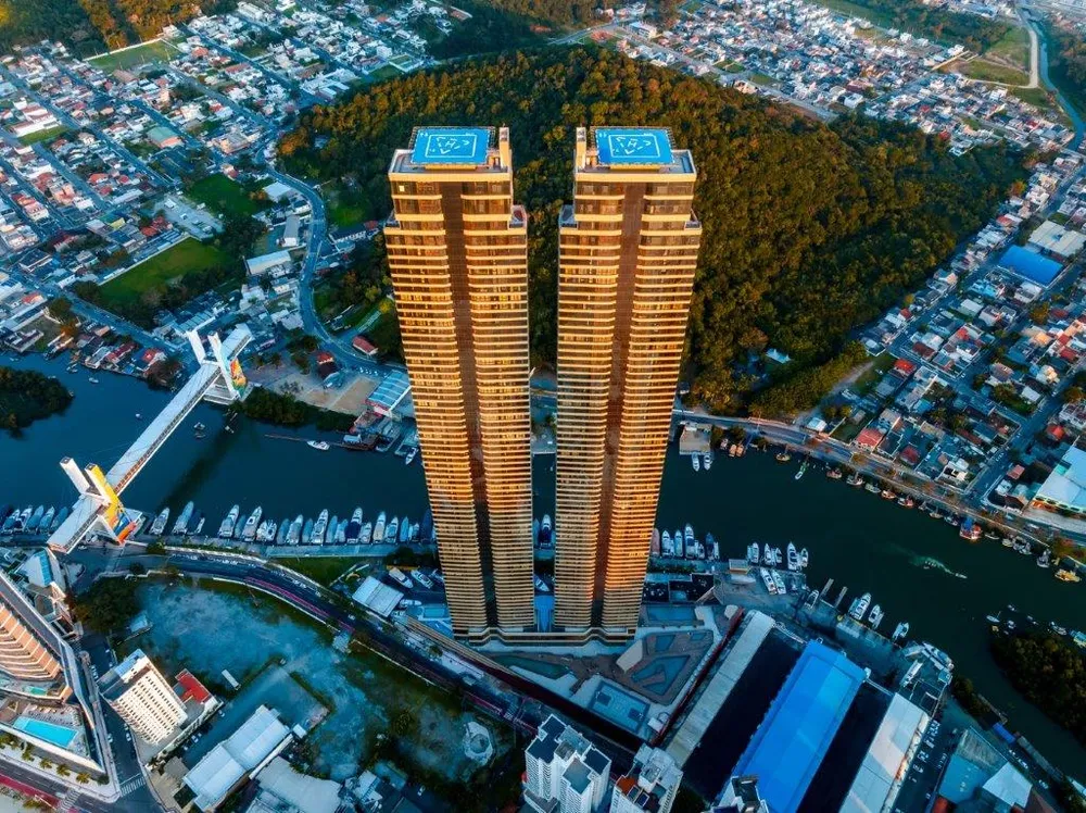 Apartamento, 4 quartos, 261 m² - Foto 2