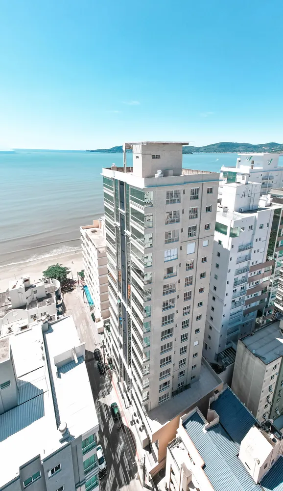 Apartamento, 3 quartos, 140 m² - Foto 1