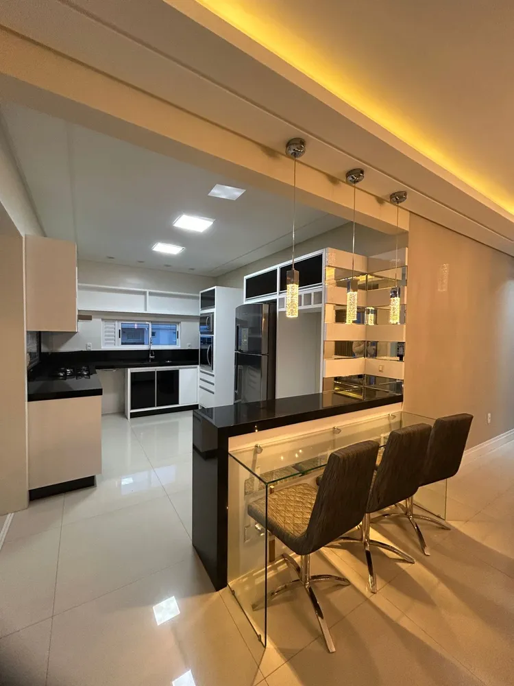 Apartamento, 4 quartos, 222 m² - Foto 3