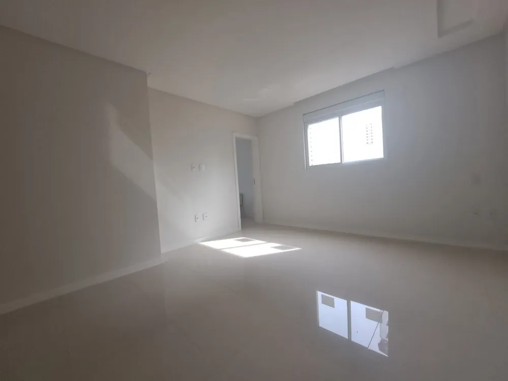 Apartamento, 3 quartos, 142 m² - Foto 1