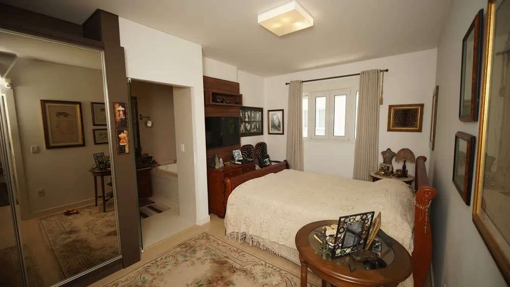 Apartamento, 4 quartos, 215 m² - Foto 12