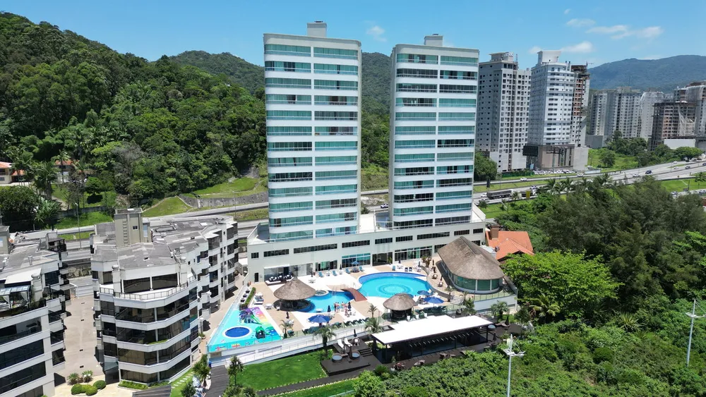 Apartamento, 4 quartos, 215 m² - Foto 1