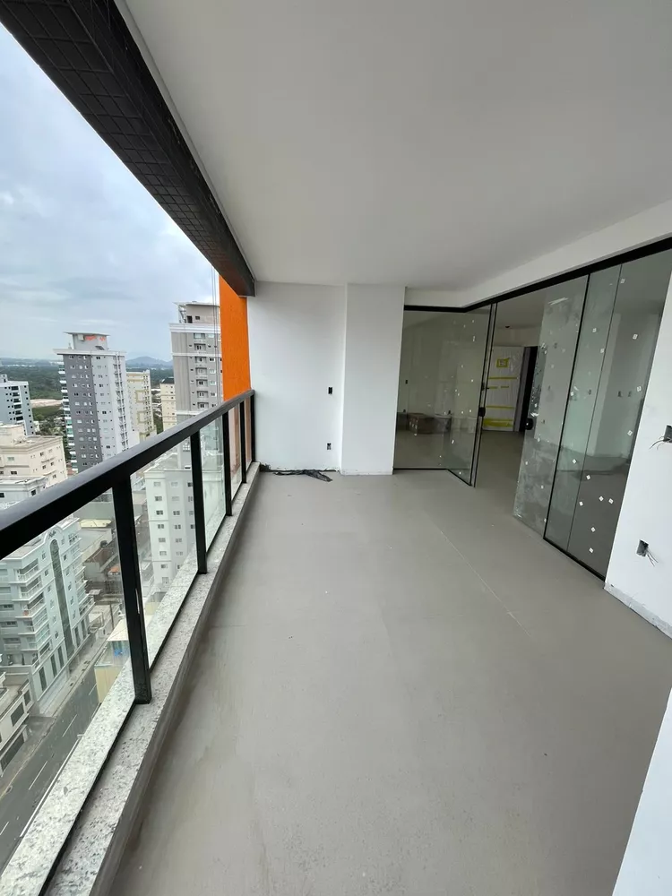 Apartamento, 3 quartos, 130 m² - Foto 1