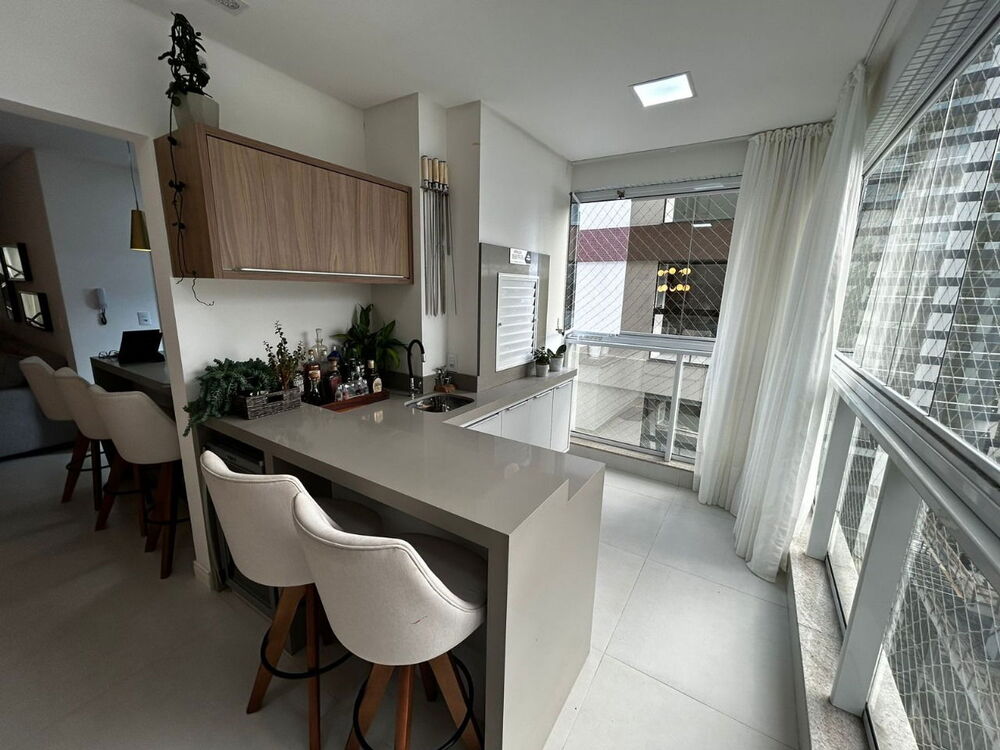 Apartamento, 3 quartos, 130 m² - Foto 2