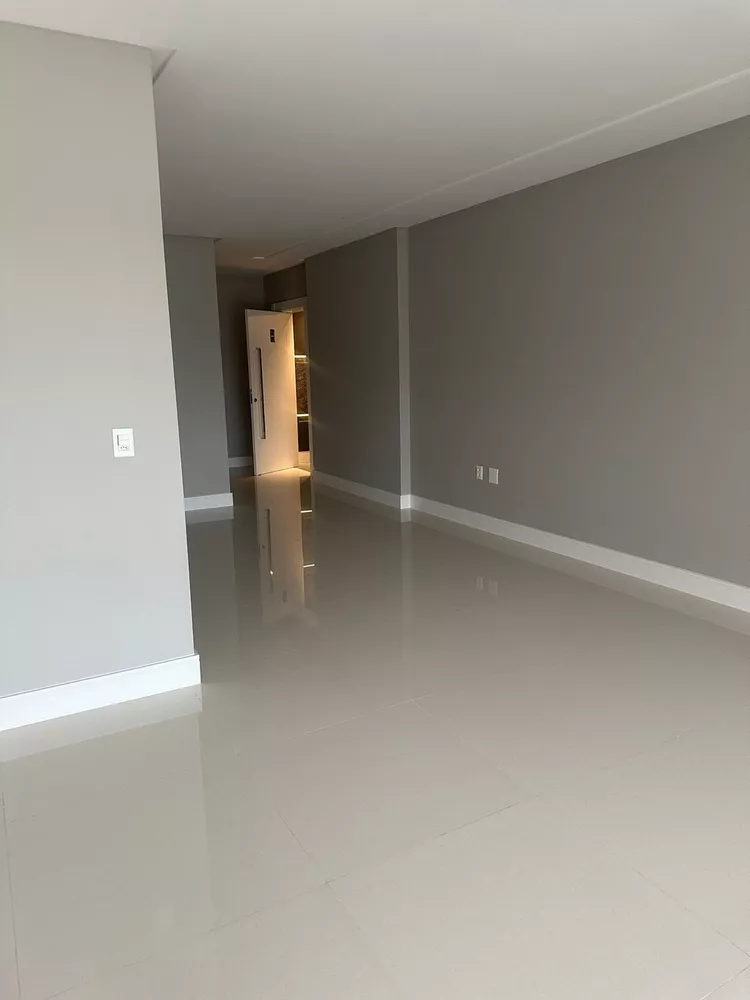 Apartamento, 3 quartos, 138 m² - Foto 1
