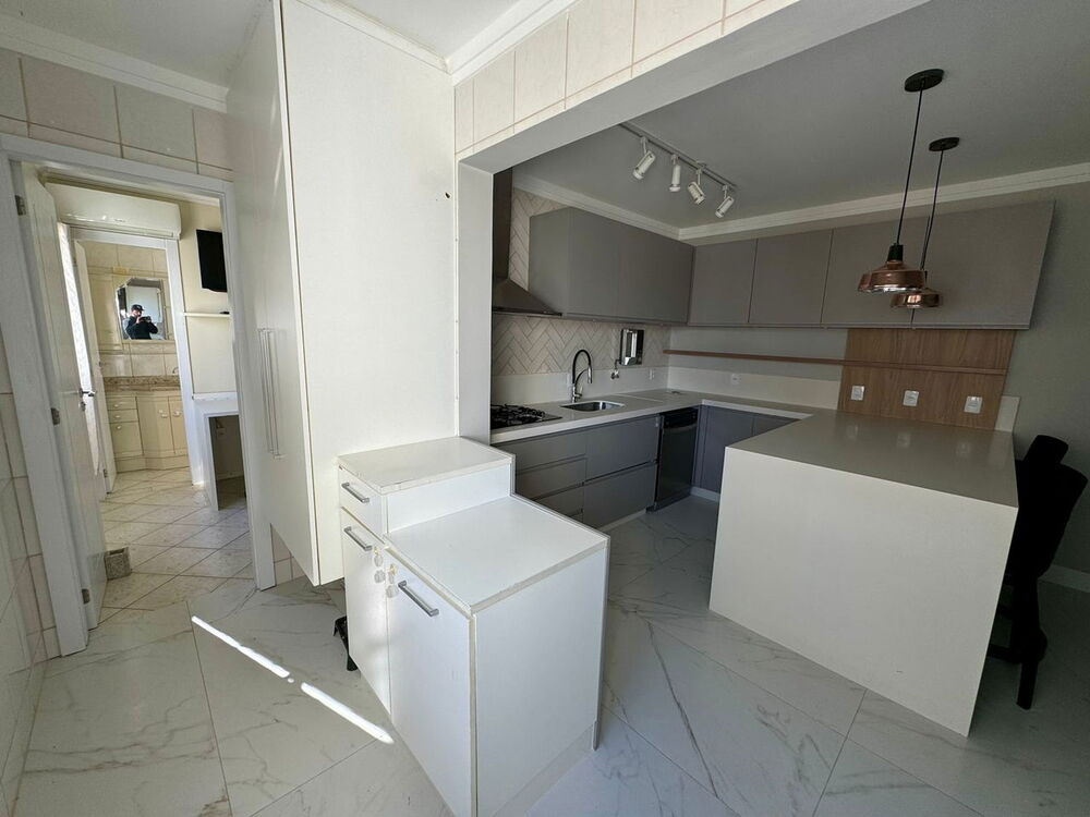 Apartamento, 3 quartos, 131 m² - Foto 1