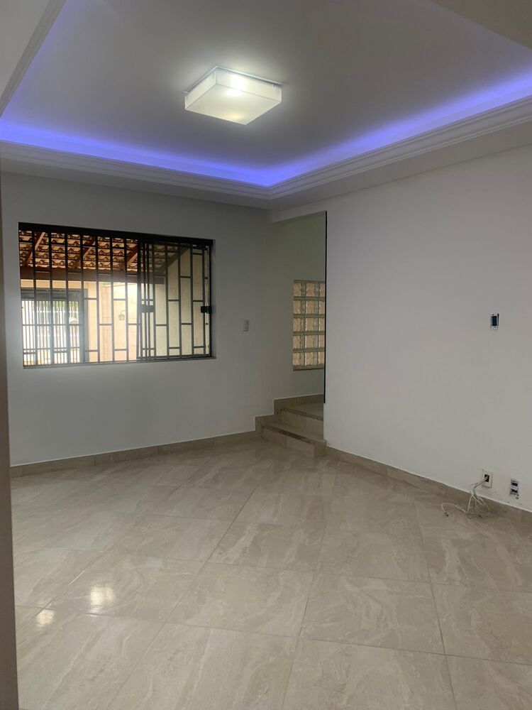 Casa à venda com 3 quartos, 105m² - Foto 6