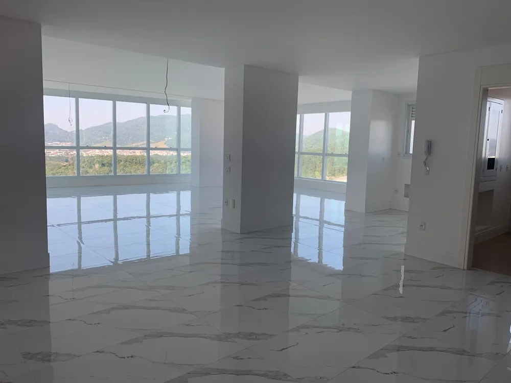 Apartamento, 3 quartos, 182 m² - Foto 1