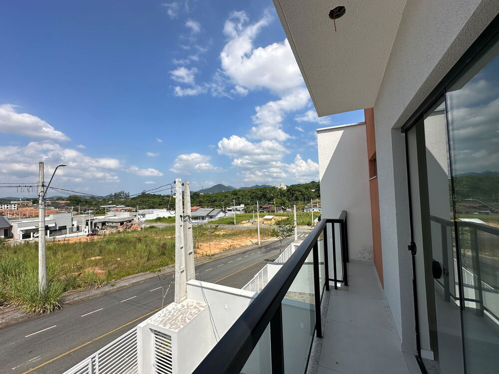Casa à venda com 3 quartos, 106m² - Foto 8
