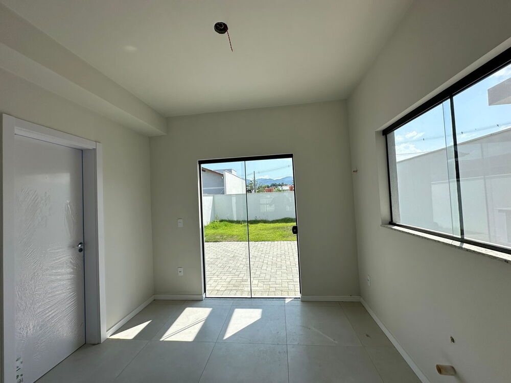 Casa à venda com 3 quartos, 106m² - Foto 9