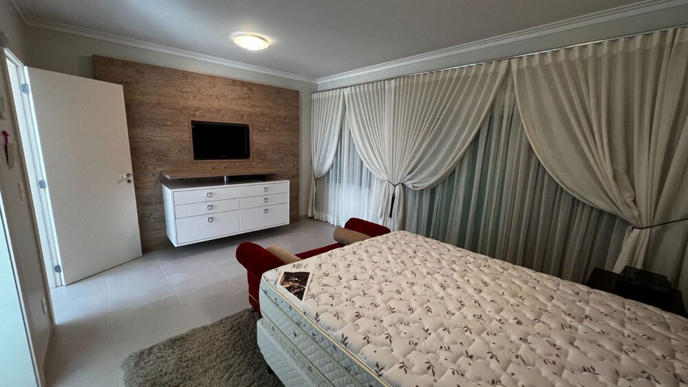 Casa à venda com 3 quartos, 203m² - Foto 9