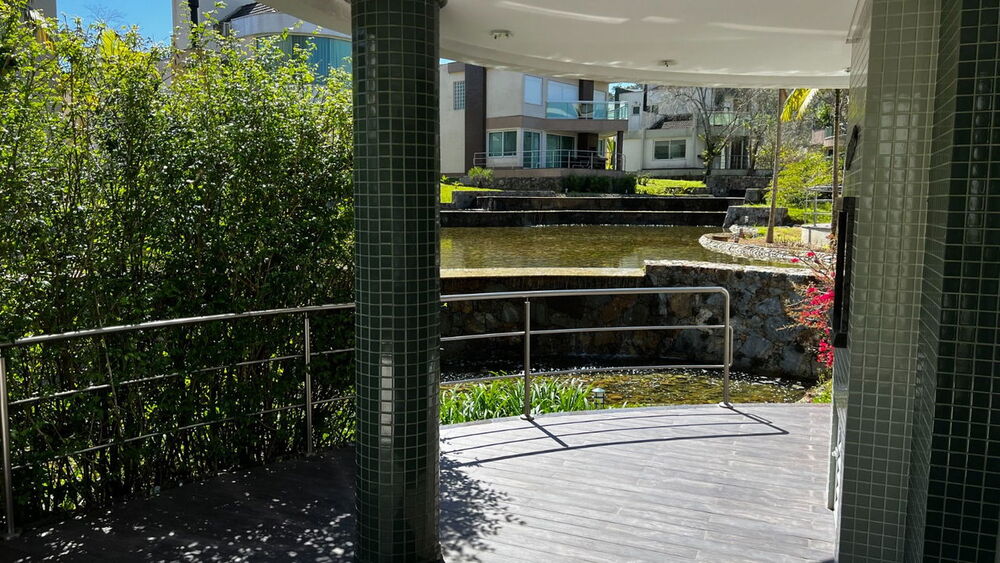 Casa à venda com 3 quartos, 203m² - Foto 4
