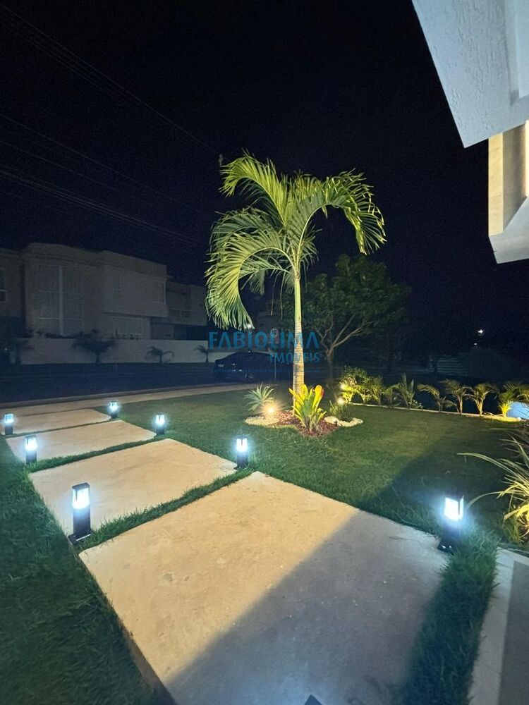 Casa de Condomínio à venda e aluguel com 4 quartos, 390m² - Foto 1