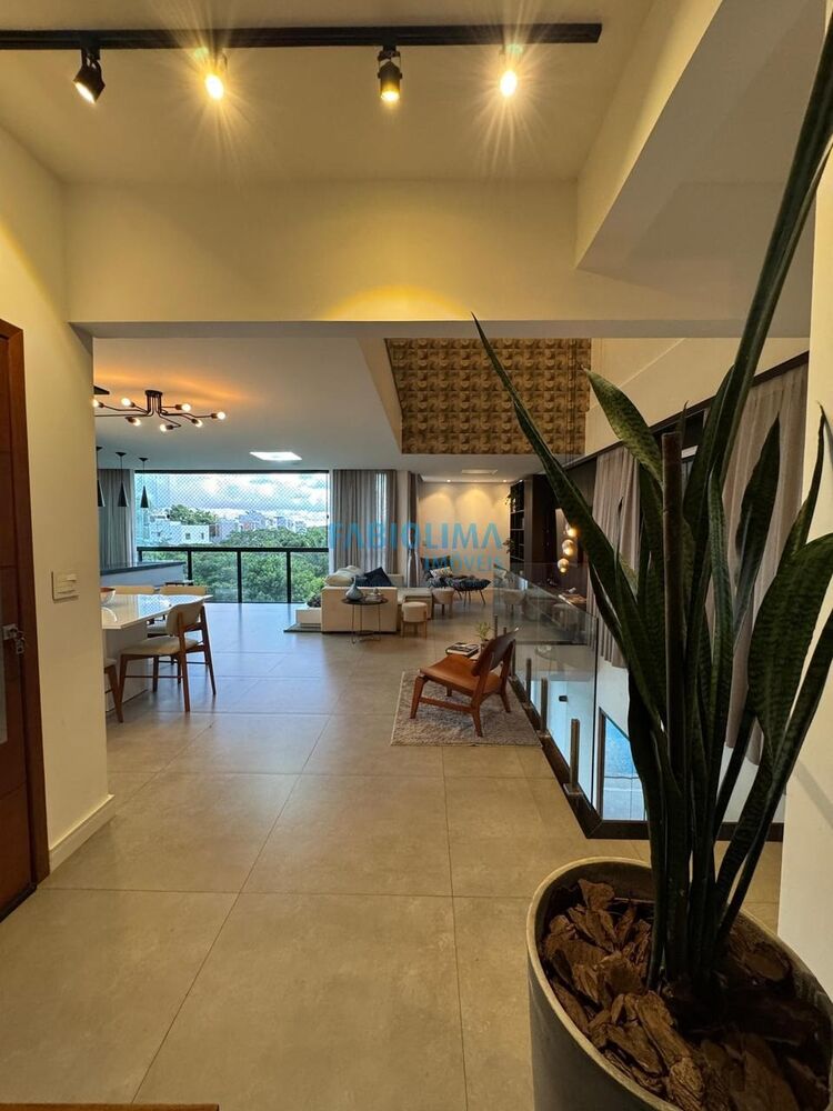 Casa de Condomínio à venda com 3 quartos, 390m² - Foto 2