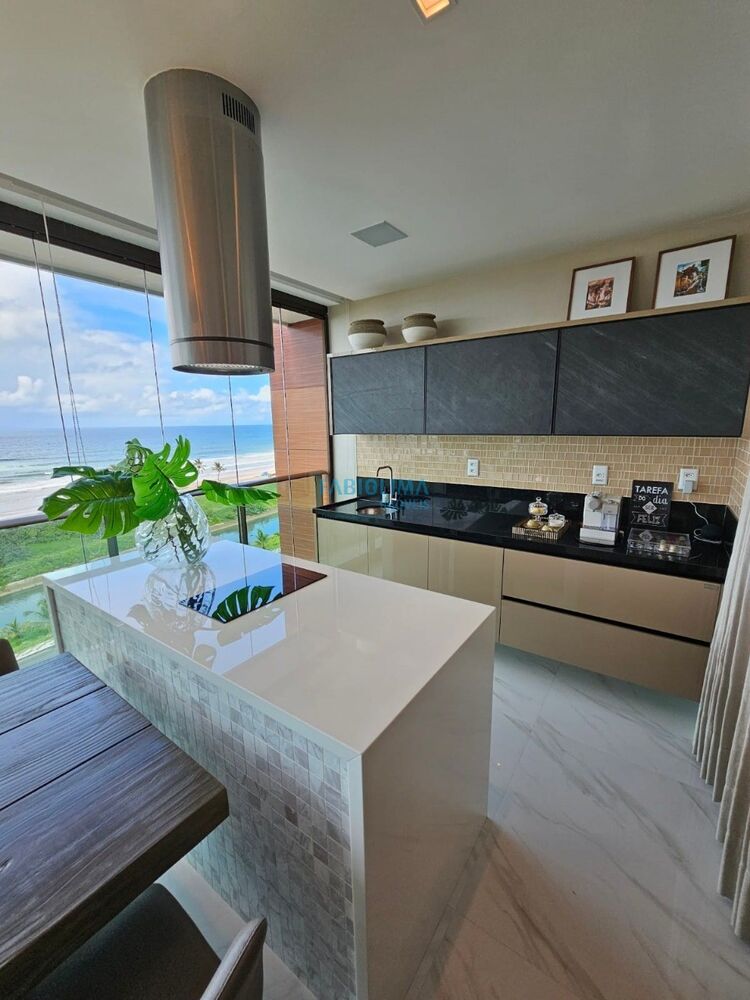 Apartamento à venda com 4 quartos, 242m² - Foto 1