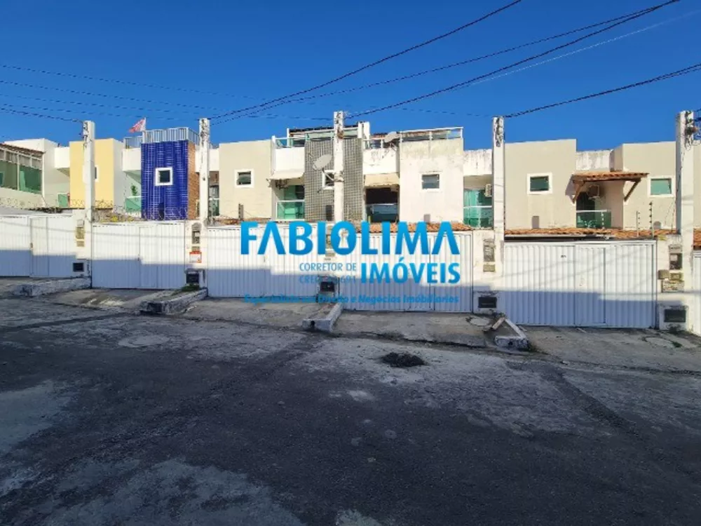 Casa à venda com 3 quartos, 100m² - Foto 2