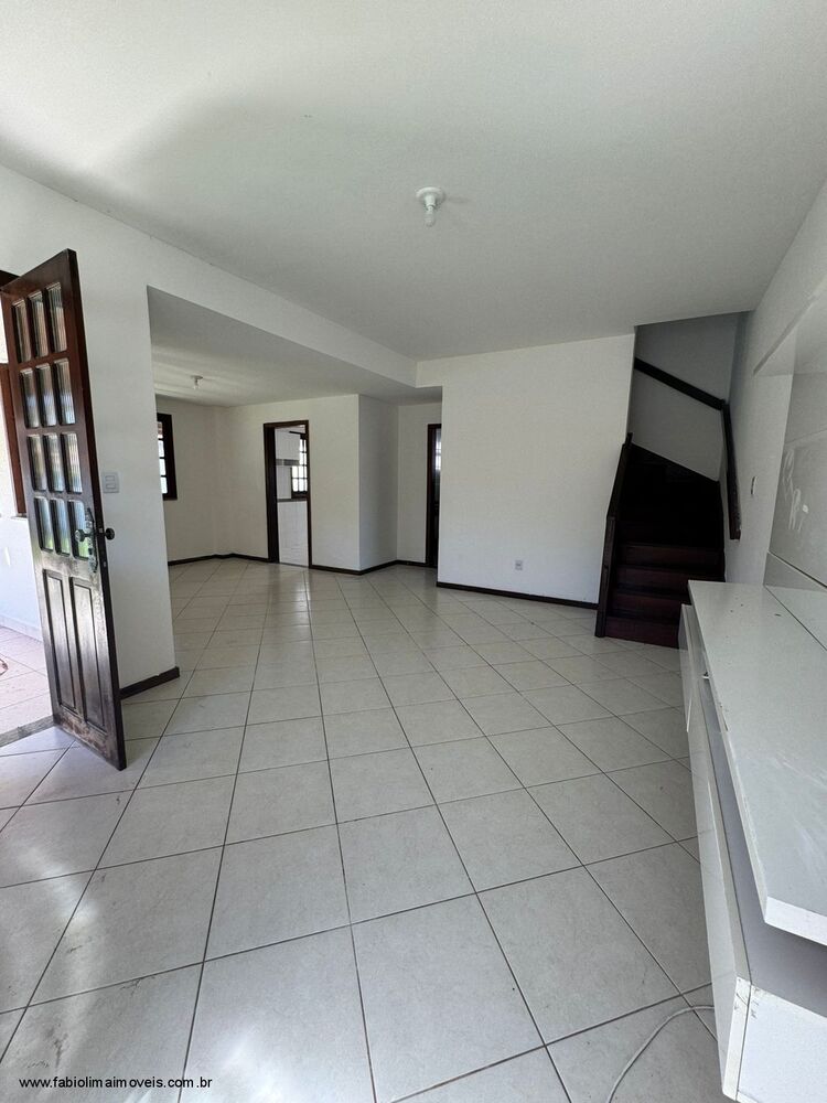Casa de Condomínio à venda com 4 quartos, 300m² - Foto 3