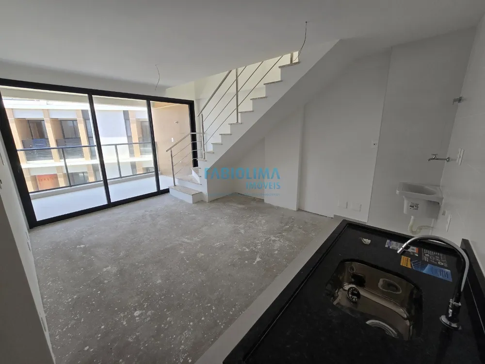 Cobertura, 3 quartos, 144 m² - Foto 2