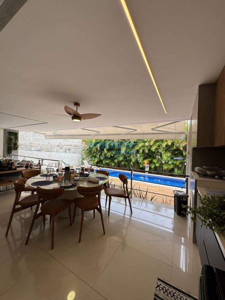 Casa de Condomínio à venda com 4 quartos, 527m² - Foto 2