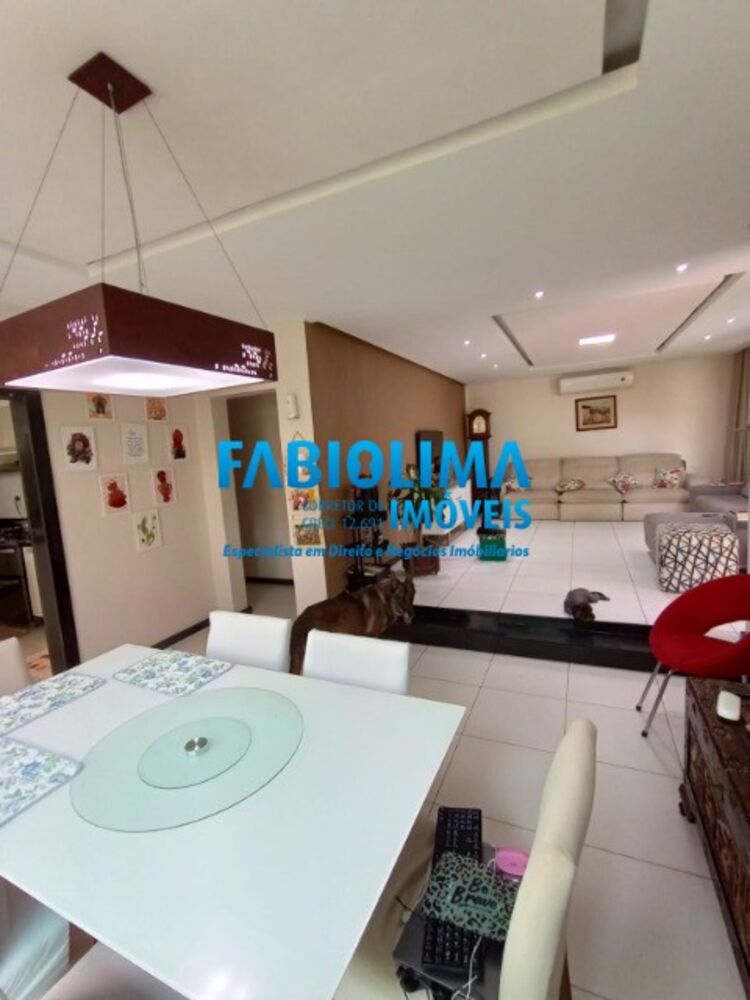 Casa de Condomínio à venda com 3 quartos, 450m² - Foto 5