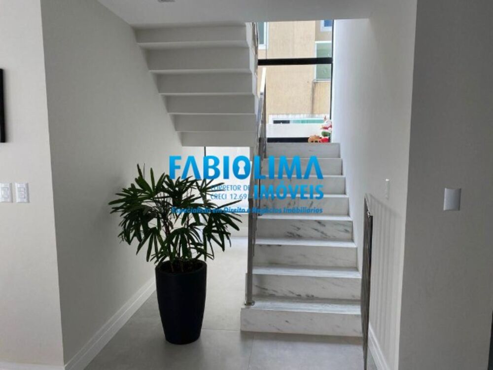 Casa de Condomínio à venda e aluguel com 4 quartos, 289m² - Foto 2