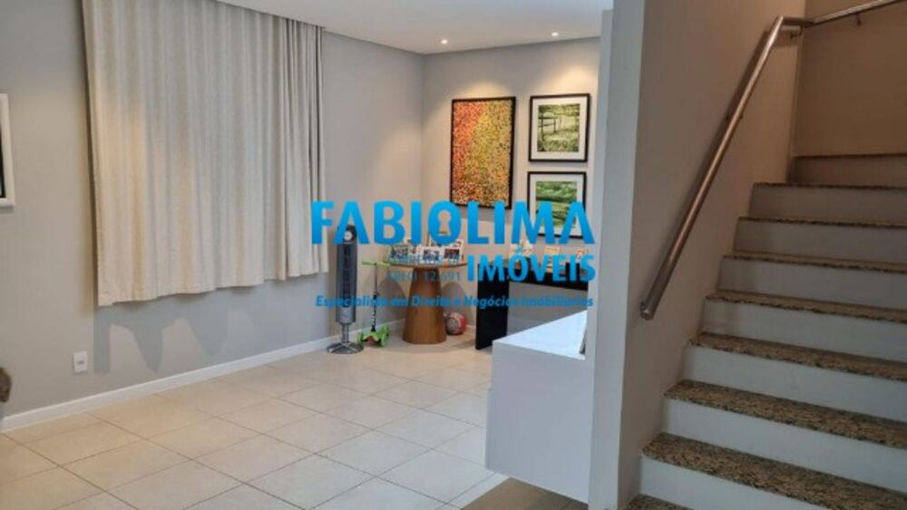 Casa de Condomínio à venda com 4 quartos, 300m² - Foto 3