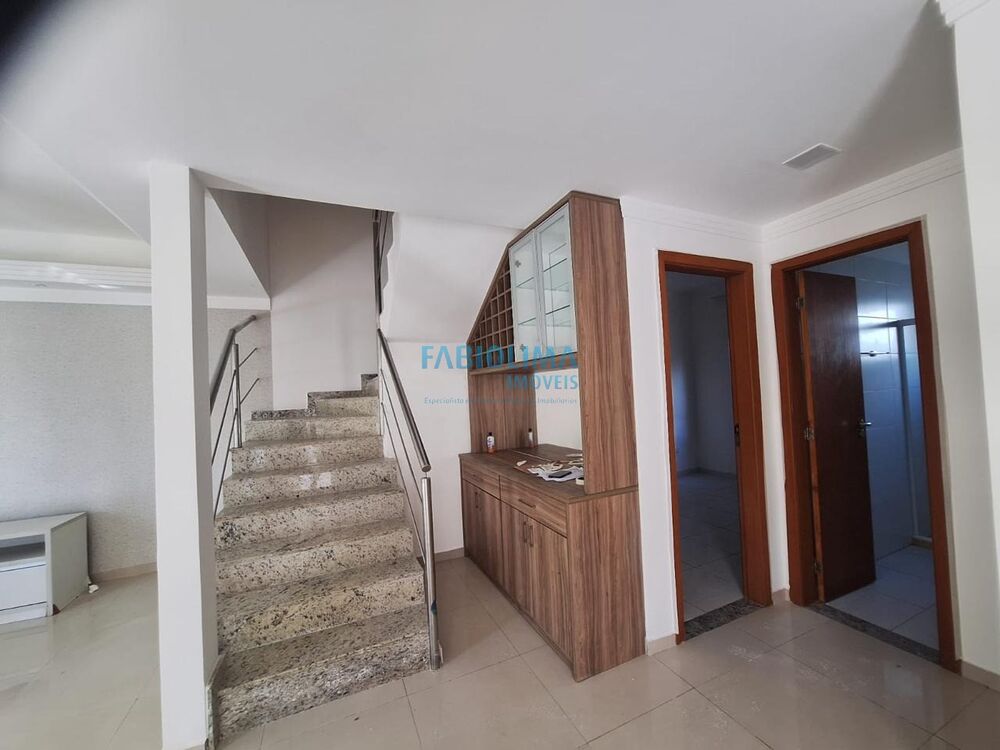 Casa de Condomínio para alugar com 4 quartos, 150m² - Foto 4
