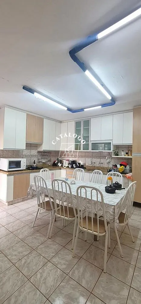 Casa, 3 quartos, 228 m² - Foto 8