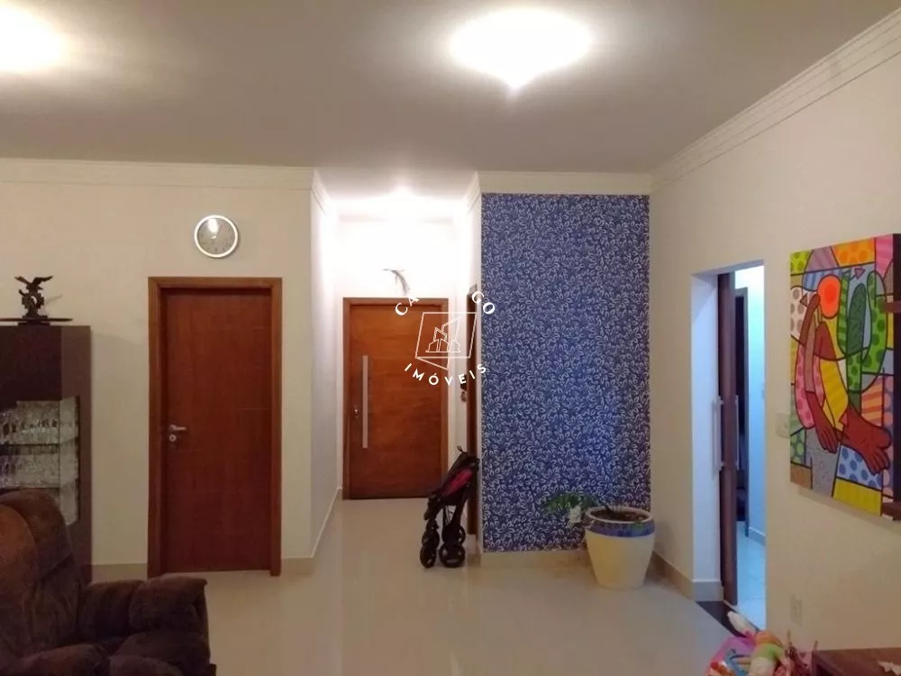 Casa de Condomínio à venda com 3 quartos, 340m² - Foto 2