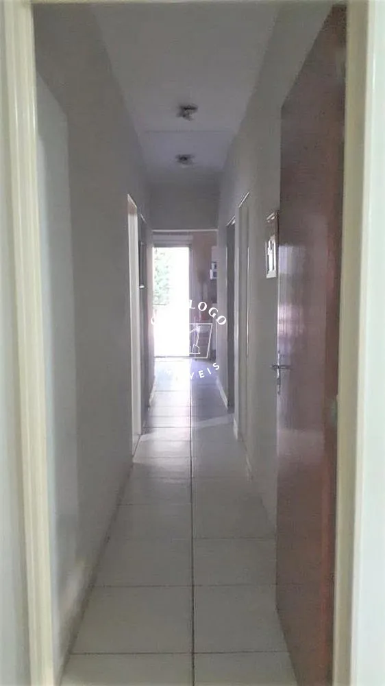 Casa, 4 quartos, 250 m² - Foto 1