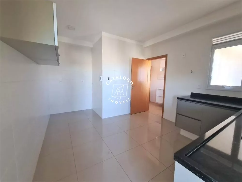 Apartamento à venda com 3 quartos, 172m² - Foto 4