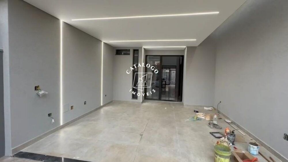 Casa de Condomínio à venda com 3 quartos, 250m² - Foto 1