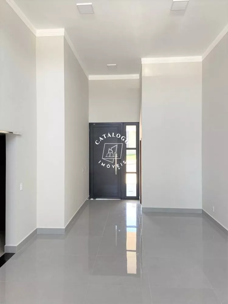 Casa de Condomínio à venda com 3 quartos, 250m² - Foto 3