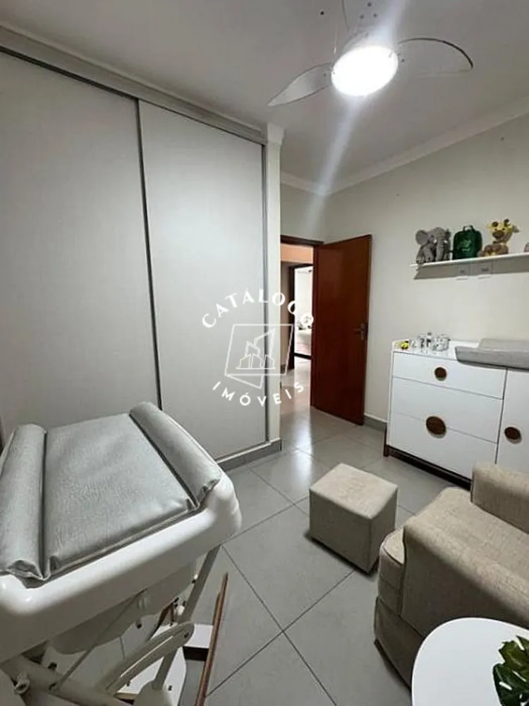 Casa, 3 quartos, 200 m² - Foto 9