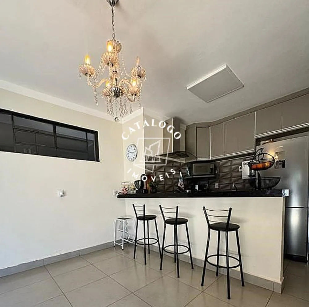 Casa, 3 quartos, 200 m² - Foto 12