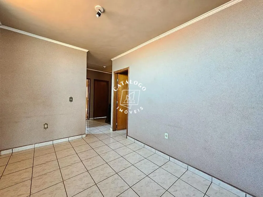 Casa, 4 quartos, 181 m² - Foto 2