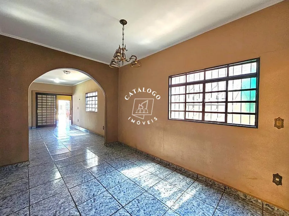 Casa, 4 quartos, 181 m² - Foto 2