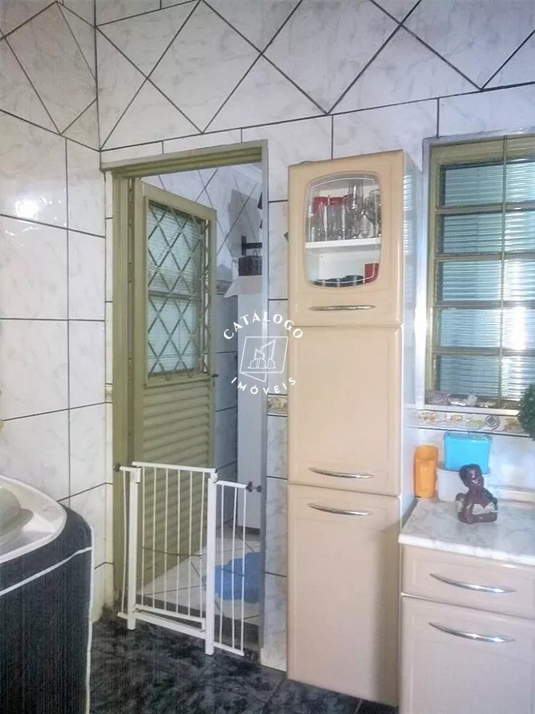 Casa, 3 quartos, 200 m² - Foto 10
