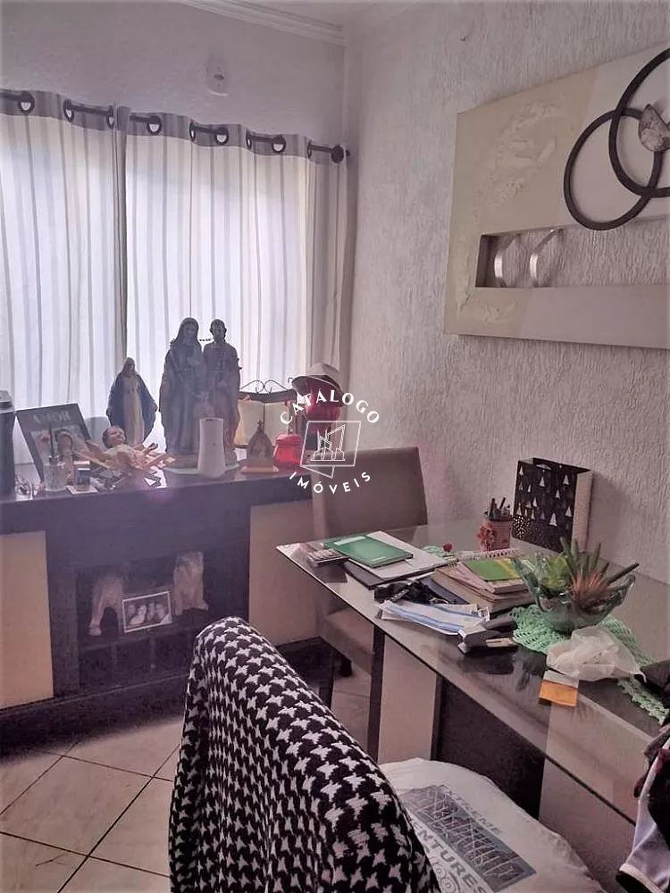 Casa, 3 quartos, 200 m² - Foto 3