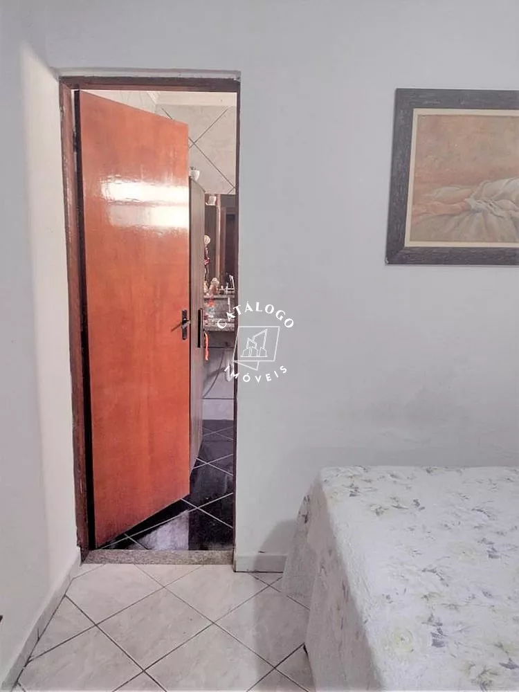 Casa, 3 quartos, 200 m² - Foto 9
