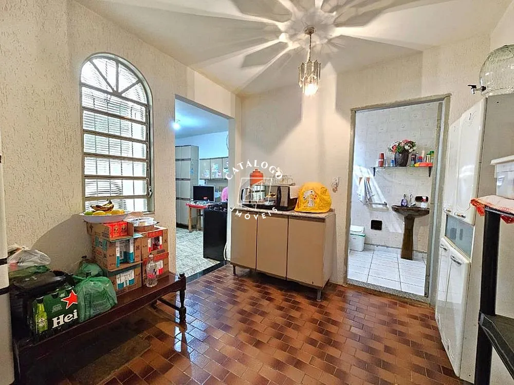 Casa, 4 quartos, 217 m² - Foto 2