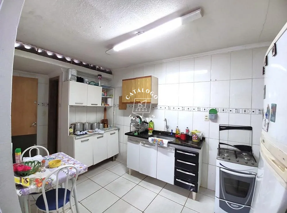 Casa, 2 quartos, 225 m² - Foto 3