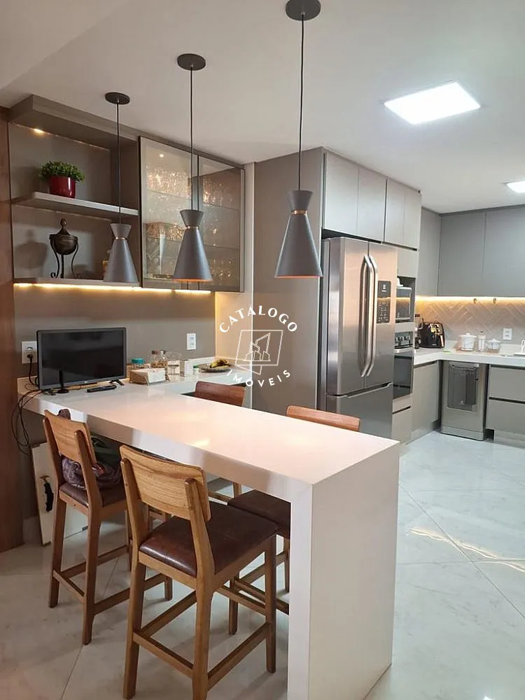 Apartamento, 3 quartos, 177 m² - Foto 1