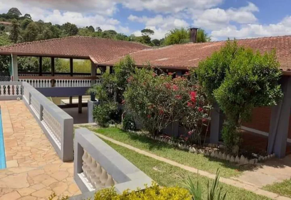 Chácara, 3 quartos, 900 m² - Foto 1