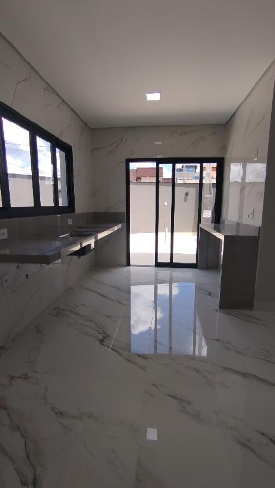 Casa, 3 quartos, 155 m² - Foto 1