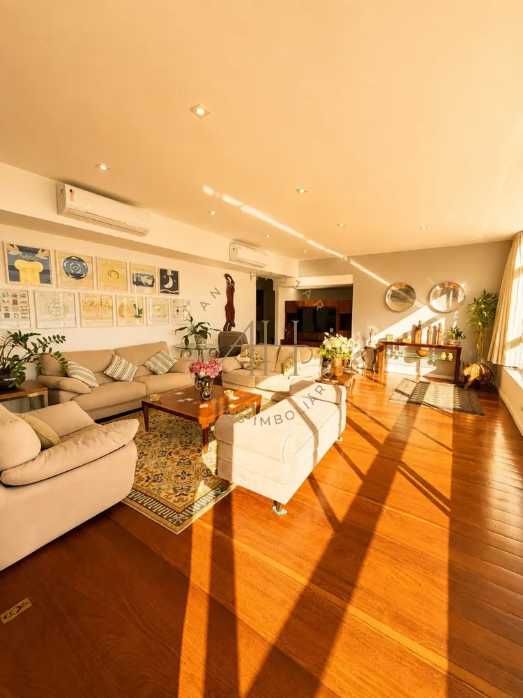 Apartamento, 3 quartos, 240 m² - Foto 2