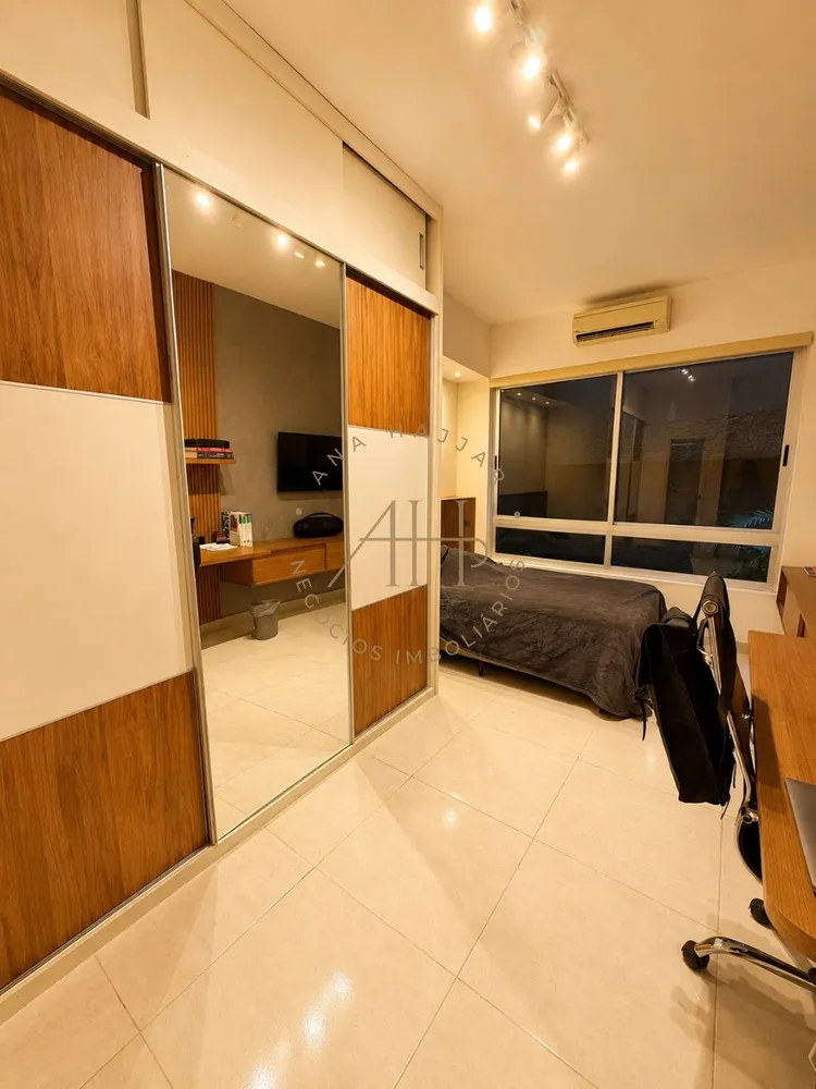 Apartamento, 3 quartos, 240 m² - Foto 10